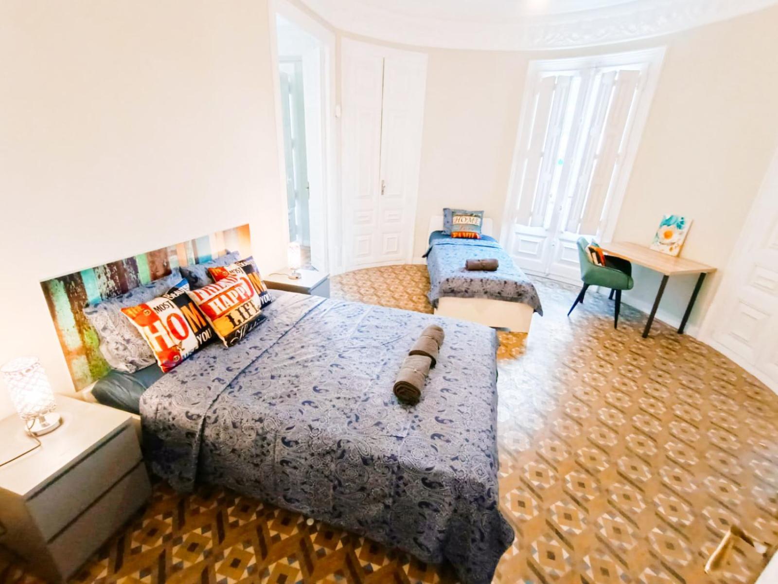 Private Rooms By Plaza Catalunya Barcelona Luaran gambar