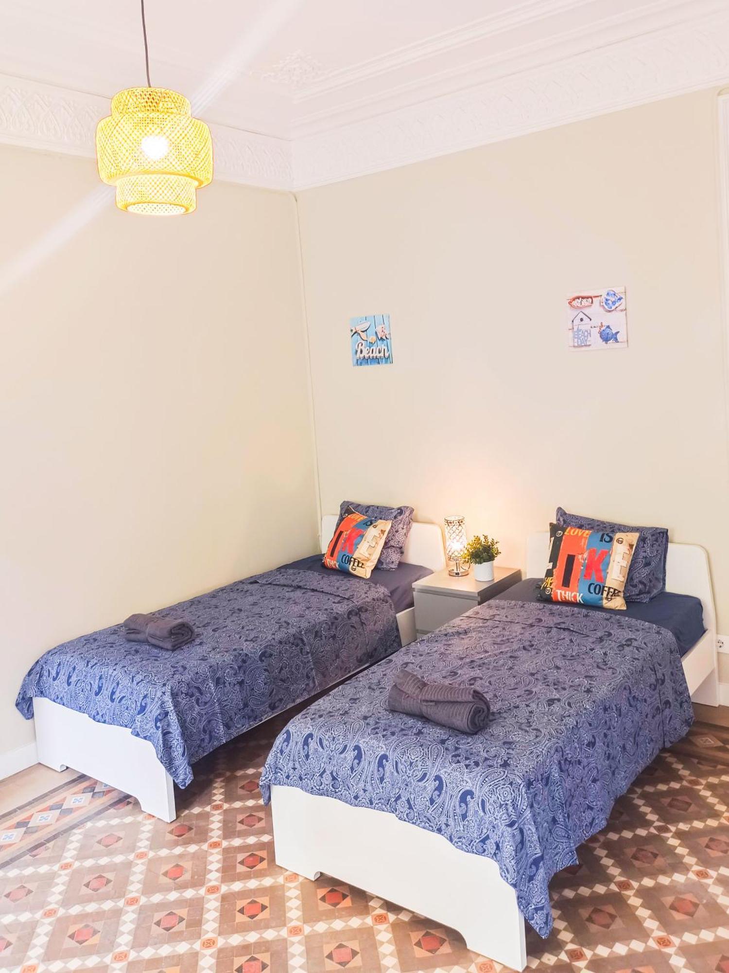Private Rooms By Plaza Catalunya Barcelona Luaran gambar