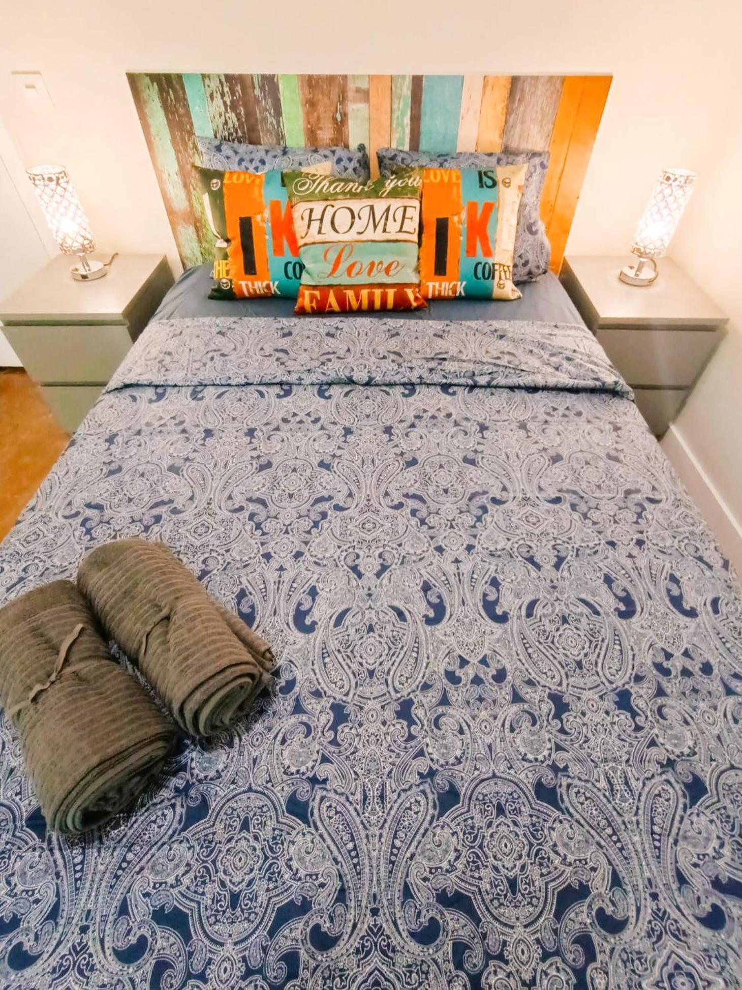Private Rooms By Plaza Catalunya Barcelona Luaran gambar