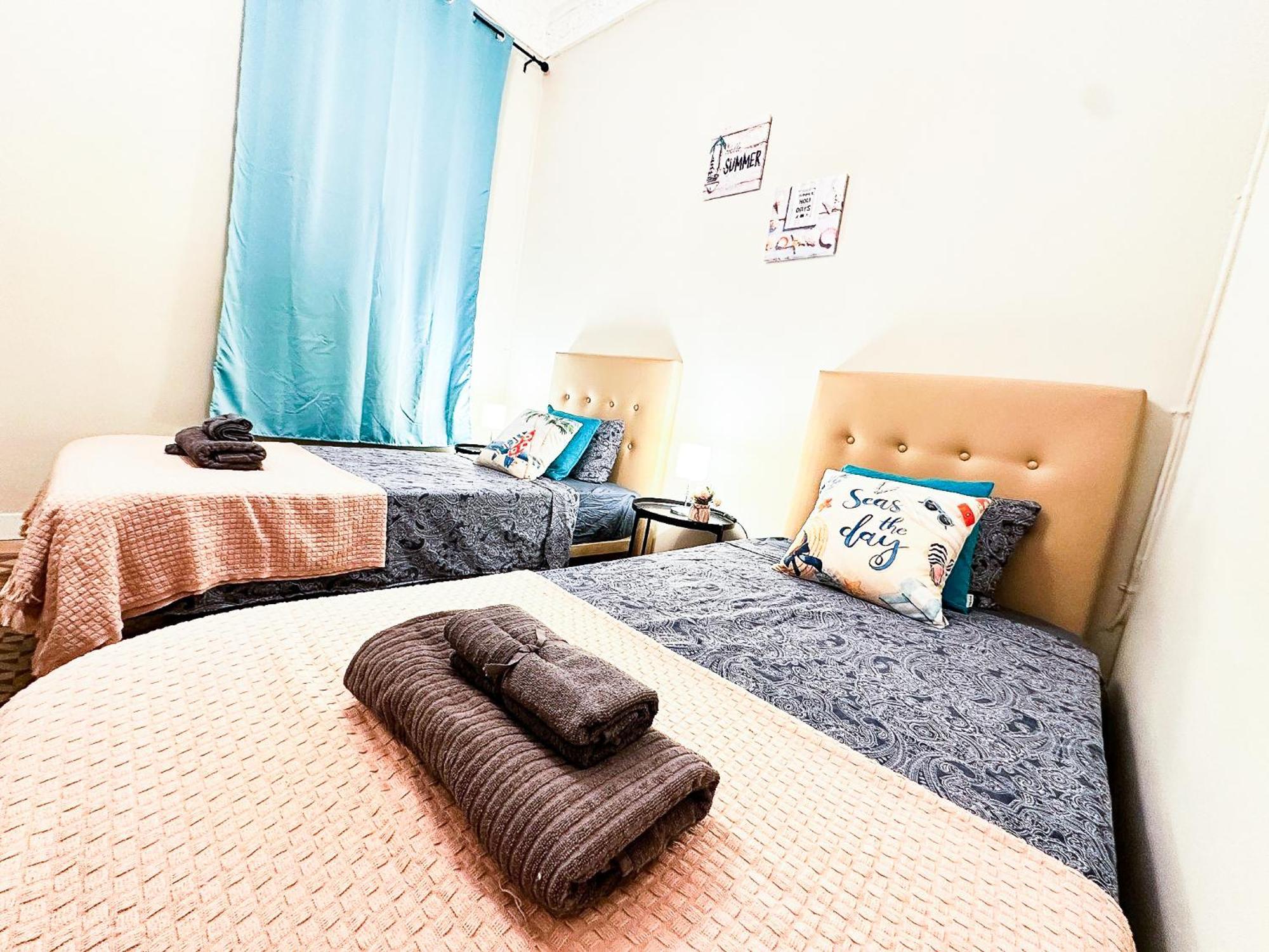 Private Rooms By Plaza Catalunya Barcelona Luaran gambar
