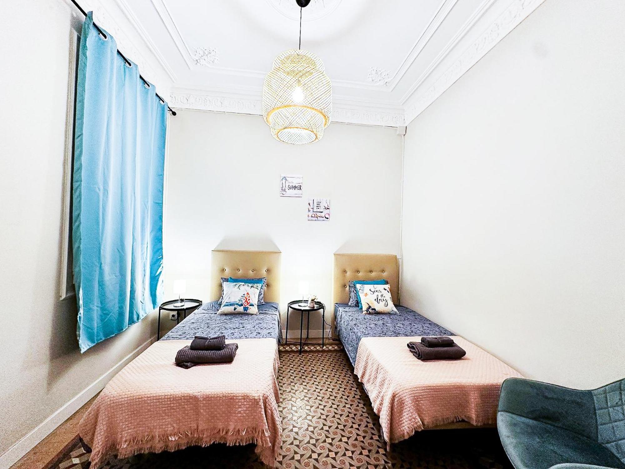 Private Rooms By Plaza Catalunya Barcelona Luaran gambar