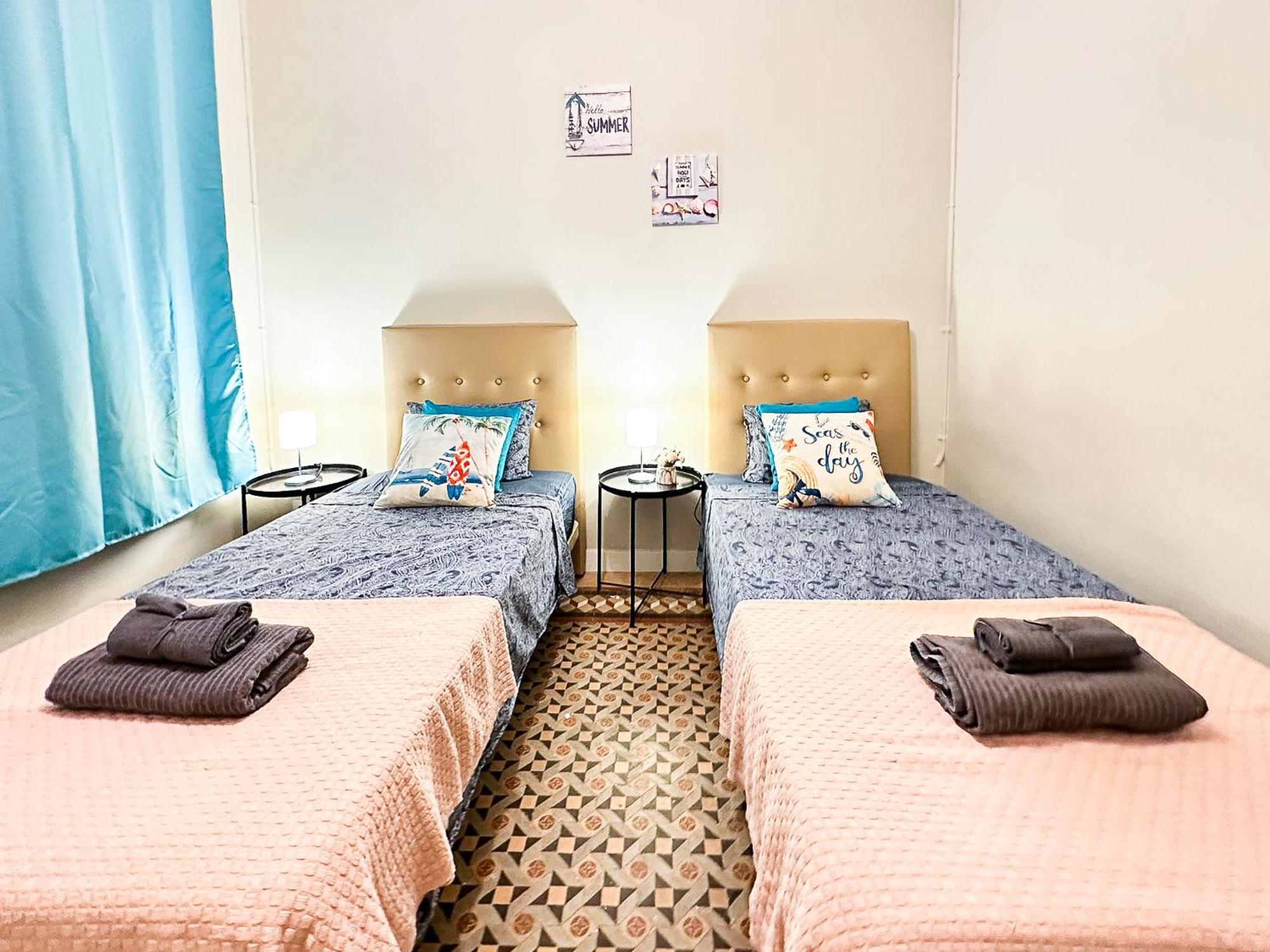 Private Rooms By Plaza Catalunya Barcelona Luaran gambar